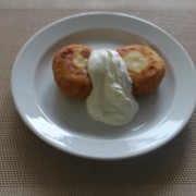 Сырники со сметаной